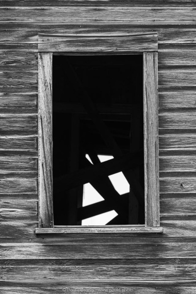 Window Bodie B&W